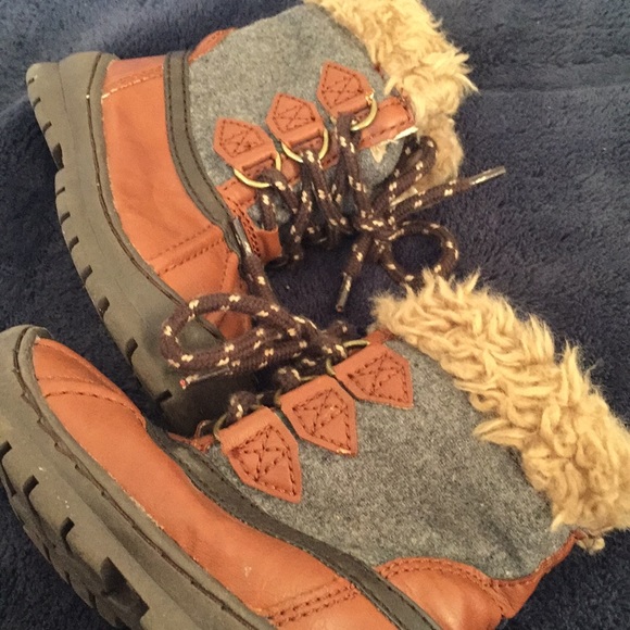 Snow boots - Picture 3 of 3